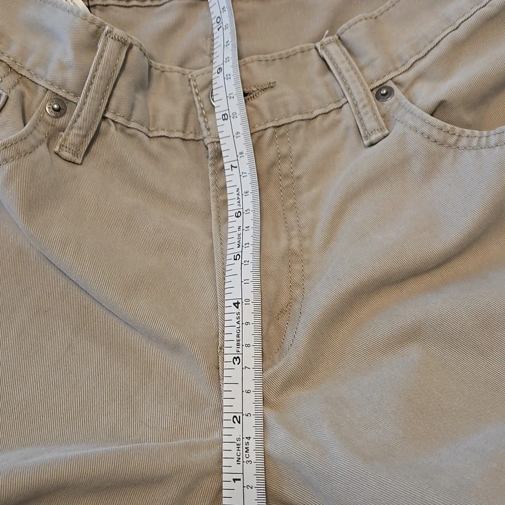 Levi’s 514 Straight Leg Jeans – Beige Tan – 30x32 – Cotton